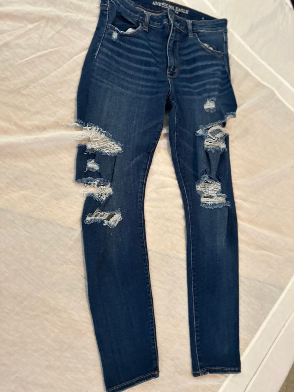 American eagle blue jeans, size 7 skinny low rise